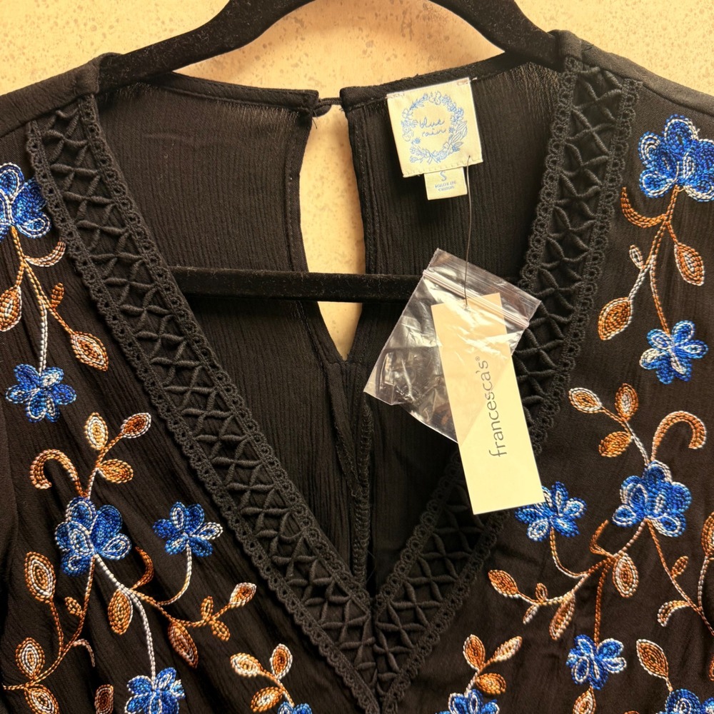 Francescas Blue Rain SM Women Black Floral Embroidered Crochet Trim Boho Dress - Picture 8 of 12
